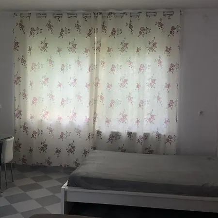 布达佩斯苹果酒店 Homestay *