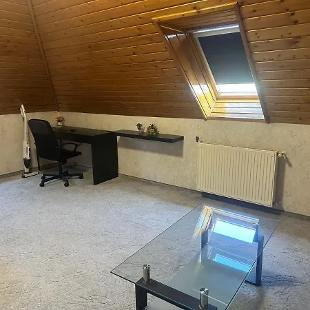 布达佩斯苹果酒店 בודפשט