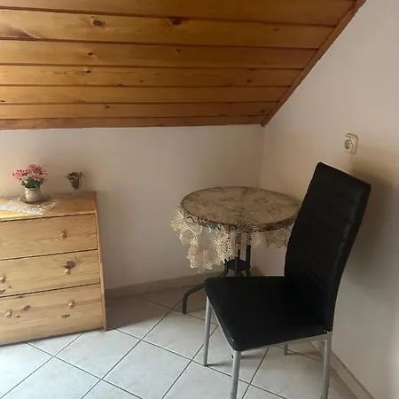 布达佩斯苹果酒店